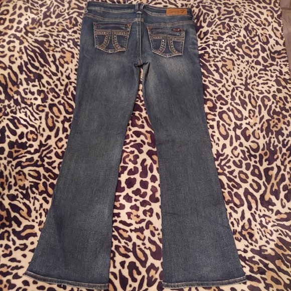 Size 10 Seven7 Bootcut Jeans Rhinestone Crystal Stretch Denim - Picture 2 of 4